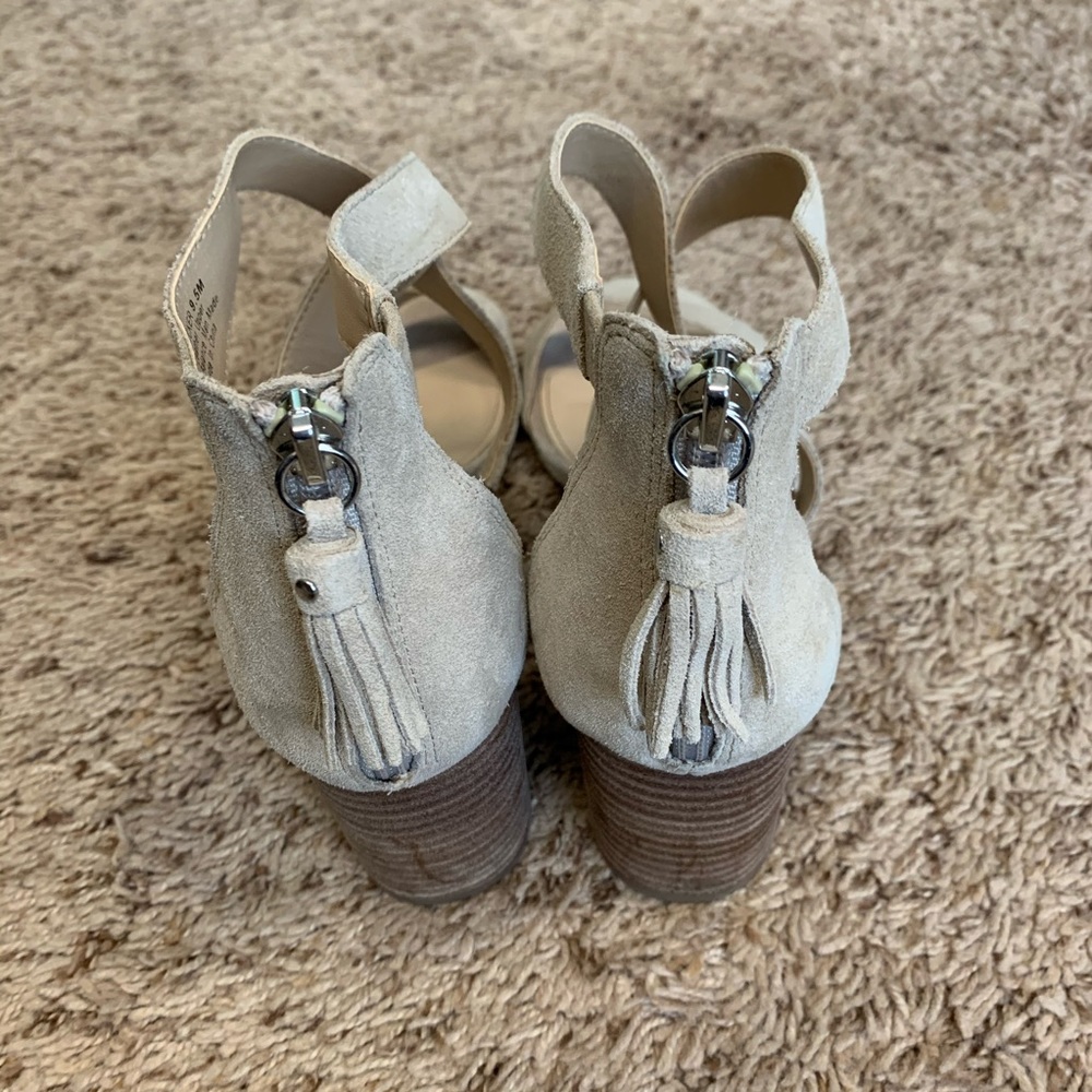Reba Tan Heels - Picture 3 of 4